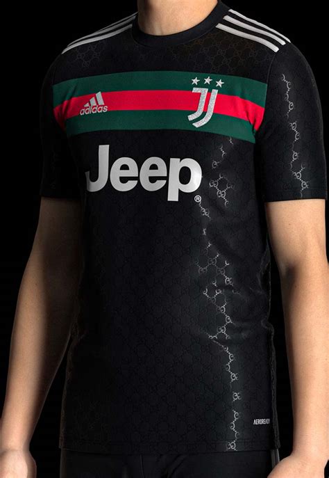 settpace juventus x gucci.